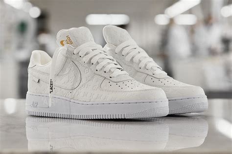 nike louis vuitton blancos precio|louis vuitton nike air force 1.